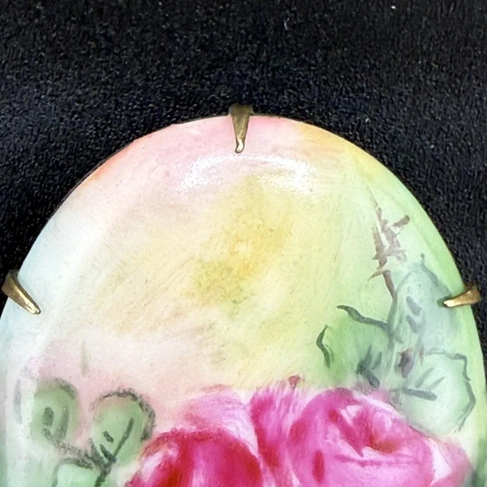 Vintage‎ Victorian Hand Painted Porcelain Brooch Flowers